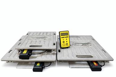 Road Runner wireless digital indication system showing real-time data on the HH2400 hand held transceiver